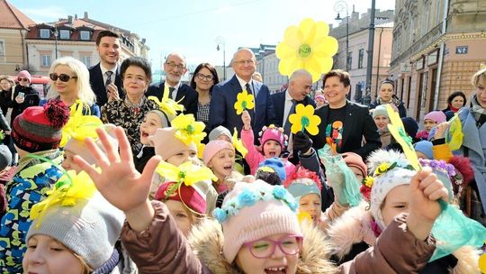 Przedszkolaki świętują pierwszy dzień wiosny