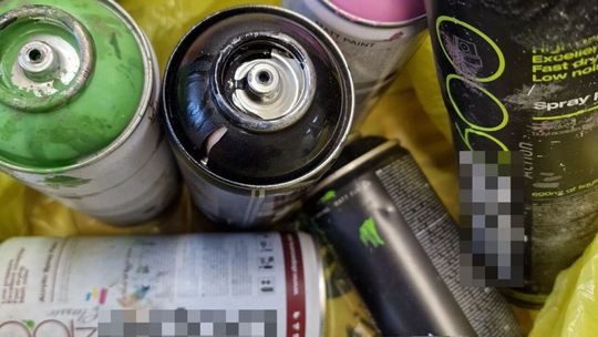 Grafficiarze odpowiedzą za uszkodzenie mienia Grafficiarze odpowiedzą za uszkodzenie mienia