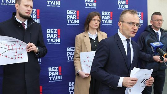 Bezpartyjni Samorządowcy - konferencja