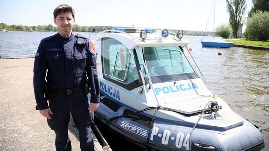 Wodny komisariat policji nad Zalewem Zembrzyckim 