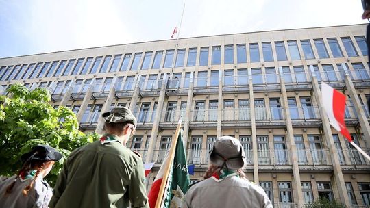 Podniesienie flagi Polski na Urzędzie Marszałkowskim Województwa Lubelskiego Podniesienie flagi Polski na Urzędzie Marszałkowskim Województwa Lubelskiego