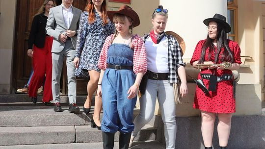 Przekazanie studentom kluczy do miasta