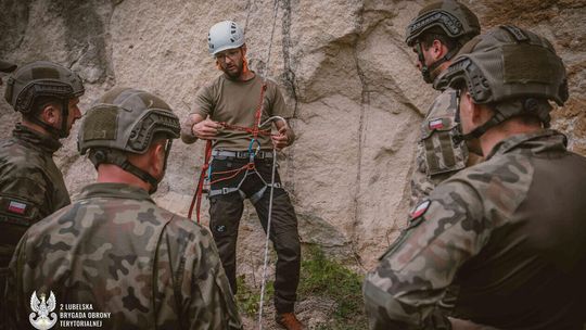 Zamojscy terytorialsi na szkoleniu w kamieniołomach