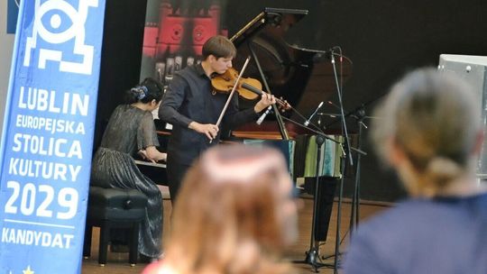 Koncert muzyki braci Wieniawskich w Muszli Koncertowej Ogrodu Saskiego   