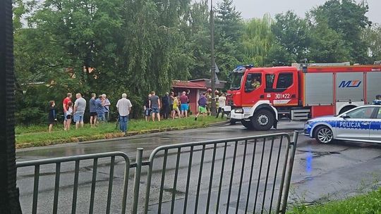 Autobus wjechał w przystanek przy ulicy Romera