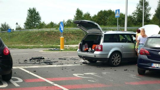 Kolizja na skrzyżowaniu ulic Bohaterów Września i Zelwerowicza