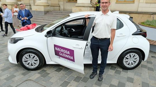 Nagroda główna loterii Rozlicz PIT w Lublinie przekazana