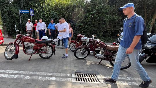 3. Zlot pojazdów zabytkowych przy Roztoczańskim Muzeum PRL w Zamościu