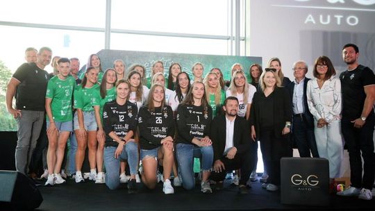 Prezentacja zespołu MKS FunFloor Prezentacja zespołu MKS FunFloor