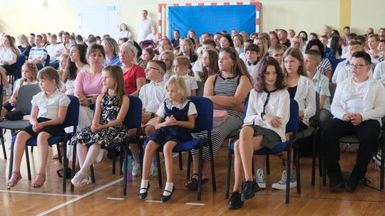 Rozpoczęcie roku szkolnego 2024/25 w Szkole Podstawowej im. Marty z Budnych Łosiowej w Niemcach Rozpoczęcie roku szkolnego 2024/25 w Szkole Podstawowej im. Marty z Budnych Łosiowej w Niemcach