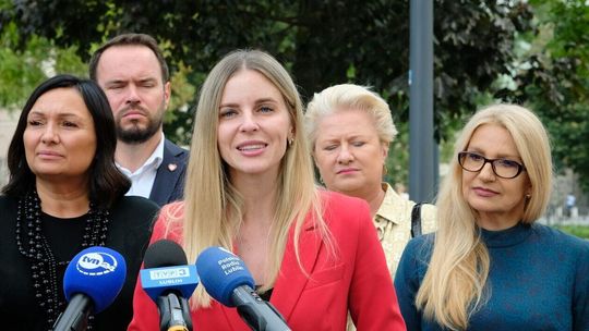 Konferencja prasowa Wiceministry Rodziny, Pracy i Polityki Społecznej Aleksandry Gajewskiej