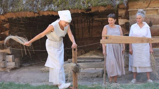 Niedziela z lnem w Muzeum Wsi Lubelskiej Niedziela z lnem w Muzeum Wsi Lubelskiej