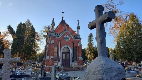 Przygotowania do Wszystkich Świętych w Chełmie