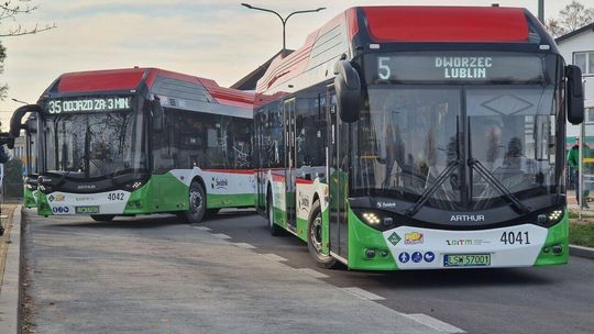 Odbiór autobusów wodorowych w Świdniku