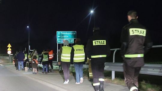 Odblaskowo w Zemborzycach