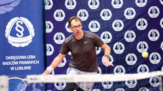 Prawnicy rozegrali turniej tenisa ziemnego