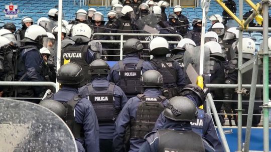 Ćwiczenia policji na Arenie Lublin Ćwiczenia policji na Arenie Lublin