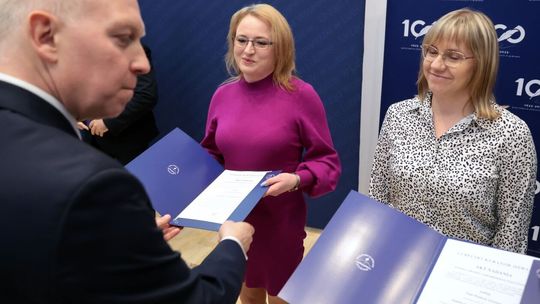 Wręczenie aktów nadania stopnia nauczyciela dyplomowanego