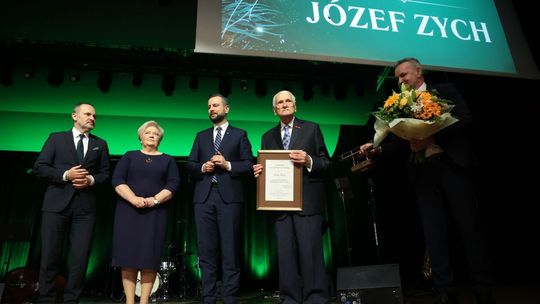 Koncert noworoczny organizowany przez PSL w centrum kongresowym UP