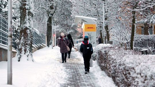 Zima nie zaskoczyła drogowców ale na niektórych chodnikach i ścieżkach rowerowych zalega śnieg