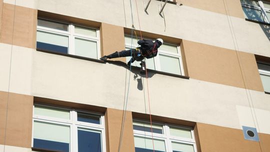 Alpiniści dla WOŚP w Uniwersyteckim Szpitalu Dziecięcym w Lublinie Alpiniści dla WOŚP w Uniwersyteckim Szpitalu Dziecięcym w Lublinie