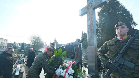 Narodowy Dzień Pamięci Żołnierzy Wyklętych w Lublinie: składamy kwiaty przy pomnikach