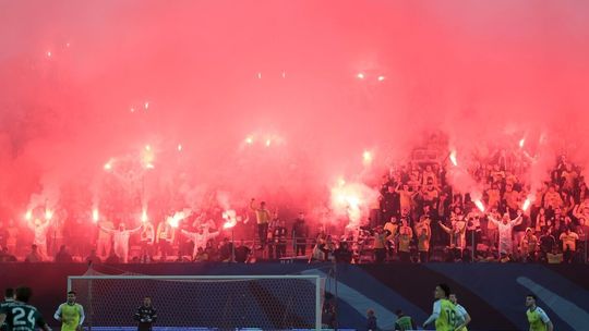 Fanatyczna atmosfera na meczu Motoru z Legią