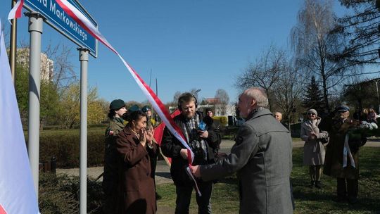 Odsłonięcie tablicy z nazwą skweru im. Jana Markowskiego – kompozytora i pianisty z Lublina Odsłonięcie tablicy z nazwą skweru im. Jana Markowskiego – kompozytora i pianisty z Lublina