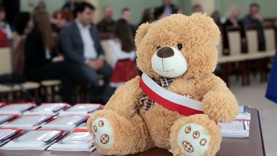  18 osób odebrało akty nadania obywatelstwa polskiego.