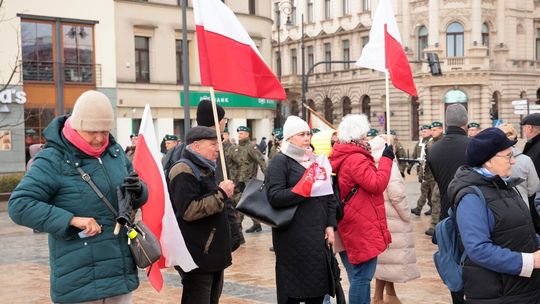 Rocznica katastrofy smoleńskiej na Placu Litewskim.