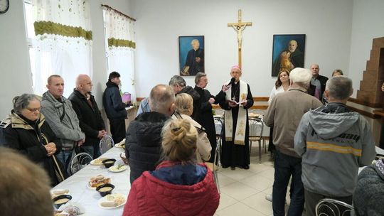 Wielkanocne śniadanie u Brata Alberta w Lublinie Wielkanocne śniadanie u Brata Alberta w Lublinie