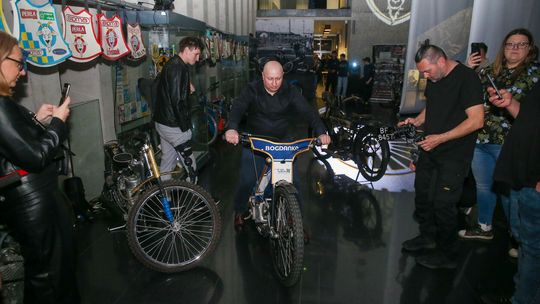 Wystawa 100 lat żużla w CSK otwarta