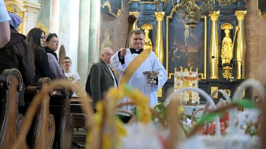 Wielka Sobota - święcenie pokarmów w Archikatedrze Lubelskiej