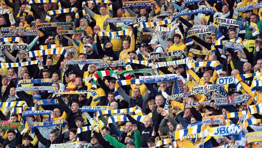  Kibice na meczu Motoru z Cracovią. 