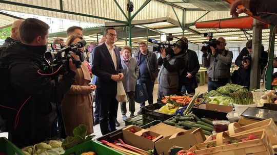 Mateusz Morawiecki w Lublinie na targu