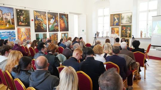 Aukcja dzieł sztuki w pałacu Potockich w Radzyniu Podlaskim 