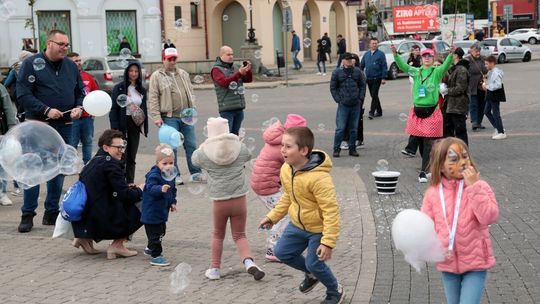 Piknik transportowy na Placu Zamkowym. Piknik transportowy na Placu Zamkowym.