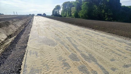 Nowe odcinki dróg w gminie Adamów