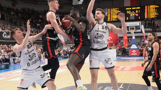 Porażka Startu we własnej hali. Teraz rywalizacja przenosi się do Warszawy.