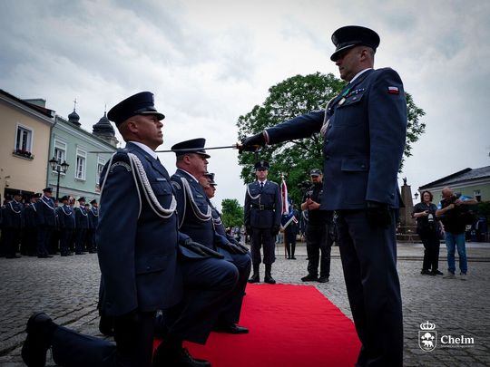 Tegoroczne święto było okazją do uhonorowania 155 osób na wyższe stopnie służbowe