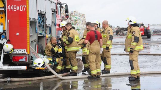 Zakład w Rzeczycy Ziemiańskiej po pożarze Zakład w Rzeczycy Ziemiańskiej po pożarze