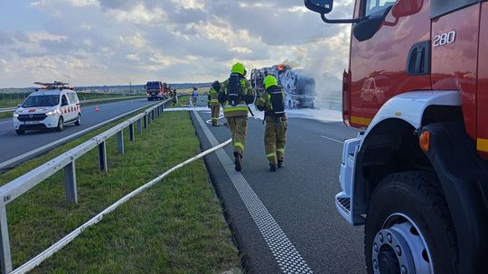 Pożar aut na lewecie na S19 Pożar aut na lewecie na S19
