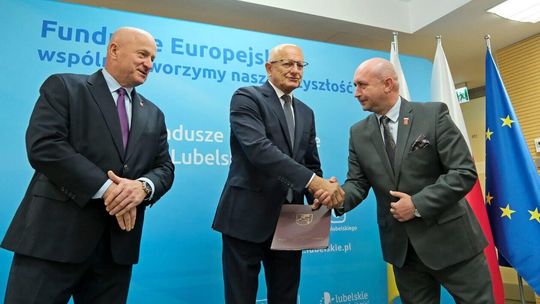 Odebranie umów o dofinansowanie z funduszy europejskich