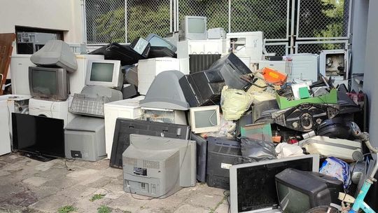 Zbiórka elektrośmieci w OSP Krasnobród Zbiórka elektrośmieci w OSP Krasnobród