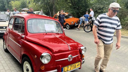 4. Zlot Pojazdów Zabytkowych w Roztoczańskim Muzeum RPL w Zamościu