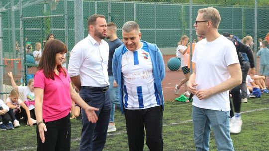 Minister sportu w Puławach. Spotkanie na orliku Minister sportu w Puławach. Spotkanie na orliku