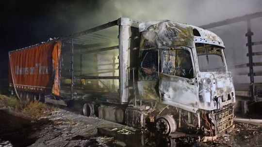 Pożar ciężarówek w Talczynie