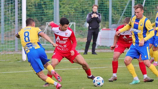 Avia wygrywa z Lublinianką w okręgowym pucharze polski.