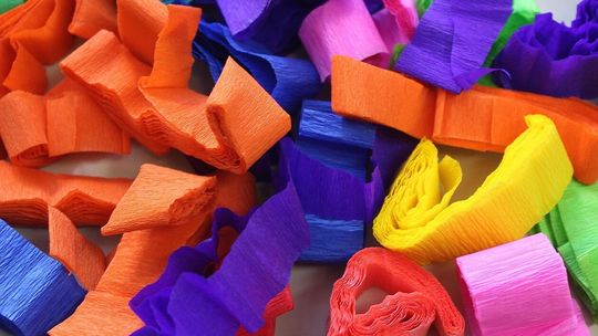 Największy obraz z kulek z bibuły 