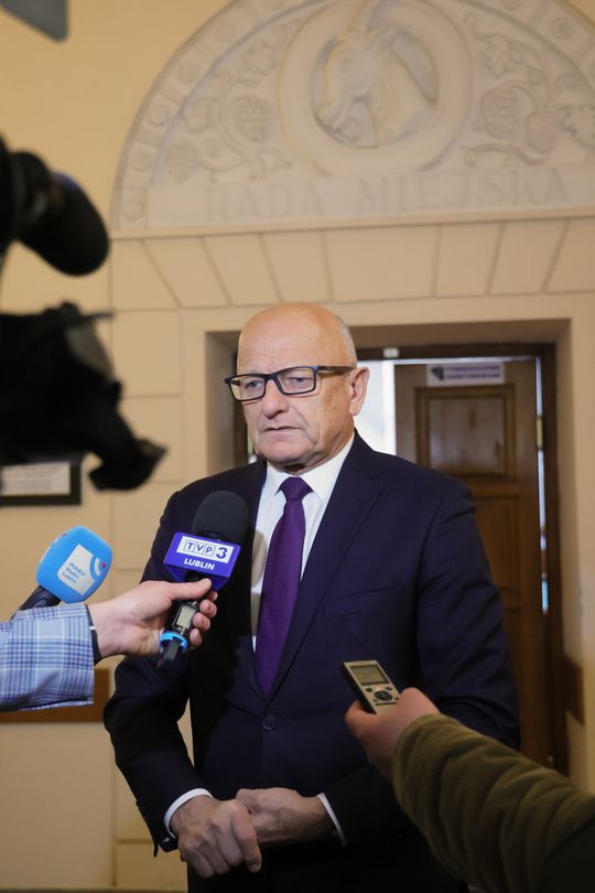 Rada miasta i medal dla Leszka Daniewskiego.